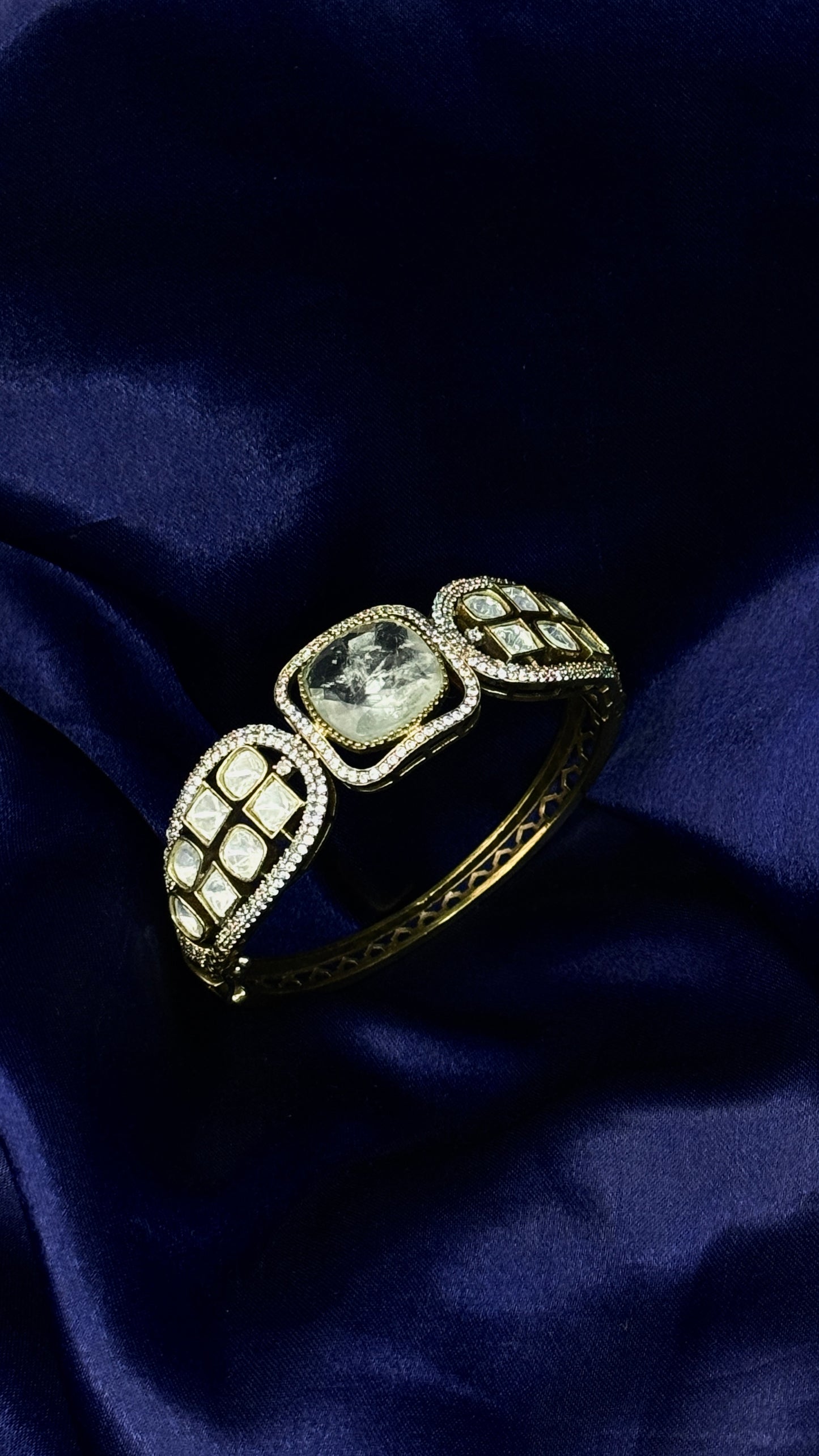 Heritage Polki Bangle